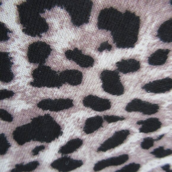 CHICO's Brown & beige leopard animal print t shirt - v neck -  size 3 = XL - Picture 5 of 13
